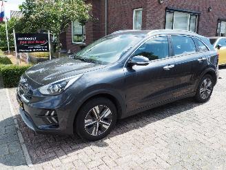 krockskadad bil auto Kia Niro 1.6 Gdi Hybrid ExecutiveLine 2019/11