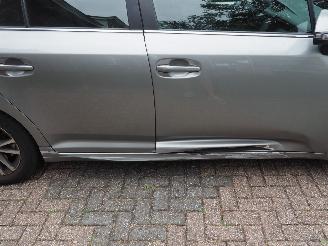 Toyota Avensis 1.8 VVT-I Aspiration Automaat picture 7