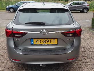Toyota Avensis 1.8 VVT-I Aspiration Automaat picture 5