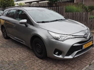 Toyota Avensis 1.8 VVT-I Aspiration Automaat picture 3
