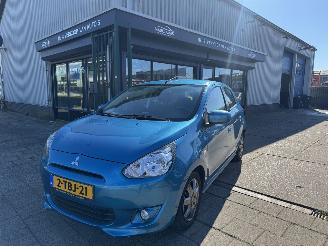 Voiture accidenté Mitsubishi Space-star 1.0 AIRCO 5-DEURS 2014/1