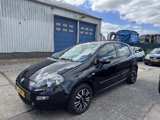Schadeauto Fiat Punto 0.9 Twinair AIRCO 5-DEURS 2012/12