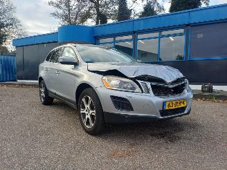 Voiture accidenté Volvo Xc-60 2.0 T5 Summum 2013/1