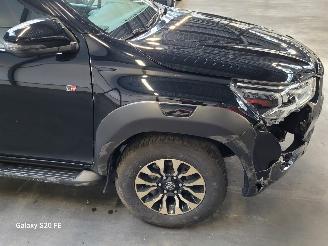 Toyota Hilux 2.8 D-4D 150-KW Automaat 4-WD GR-SPORT 5drs picture 4
