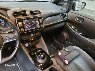Nissan Leaf 160-KW 62kwh Automaat 5drs Tekna picture 18