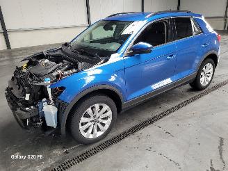Schadeauto Volkswagen T-Roc 1.5 TSi 110-KW DSG Style 2021/1