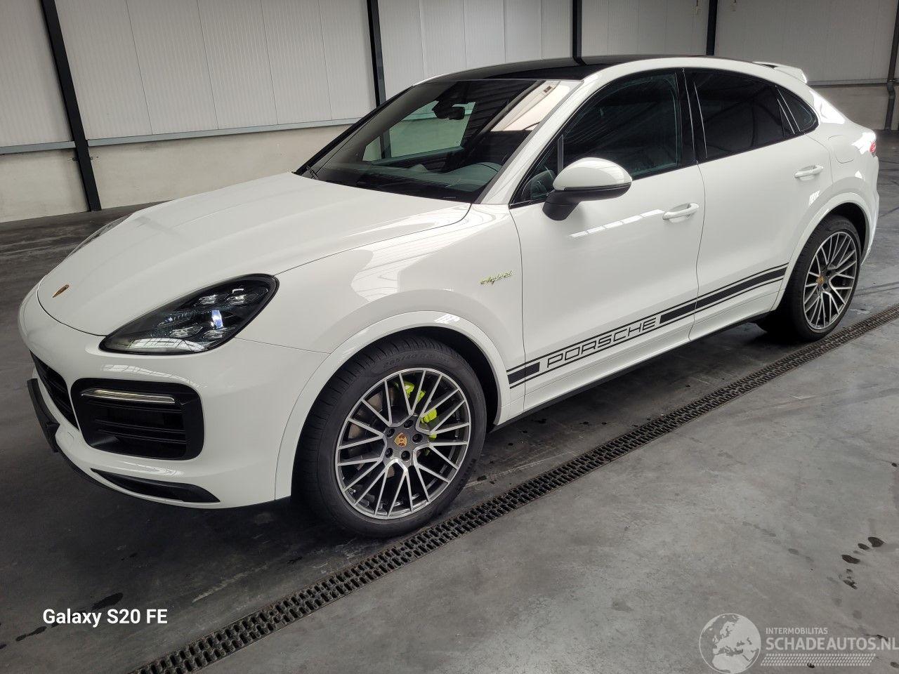 Porsche Cayenne Coupe 3.0 e-Hybrid 340-KW Automaat AWD