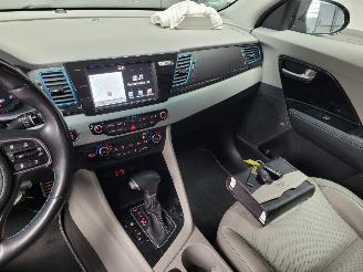 Kia Niro Plug-In-Hybrid 1.6 GDi 77-KW Automaat picture 20