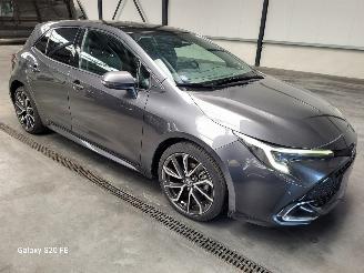 krockskadad bil auto Toyota Corolla Hybrid 1.8 72-KW Automaat 5drs Panoramadak 2023/5