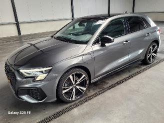 Vaurioauto  passenger cars Audi A3 Sportback 40 TFSIe 150-KW S-Tronic S-Line 5drs 2020/12