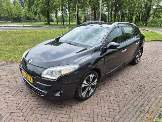 Voiture accidenté Renault Mégane 1.5 DCI Bose 2011/4