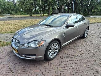 damaged passenger cars Jaguar XF 3.0 V6 Premium Luxery 2010/1