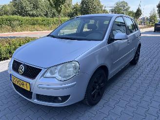 Unfallwagen Volkswagen Polo 1.4-16V Optive 5 Deurs Airco 2008/10
