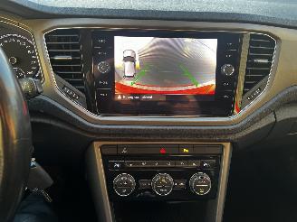 Volkswagen T-Roc 1.5 TSI CAMERA / PDC / NAVI / STOELVERW /150PK picture 14