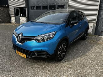 Unfallwagen Renault Captur 1.5 dCi NAVI / CRUISE / PDC 2016/6