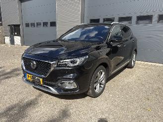damaged passenger cars MG EHS 1.5 TGDI PLUG IN / LEER / PANO / CRUISE / CAMERA 2022/5