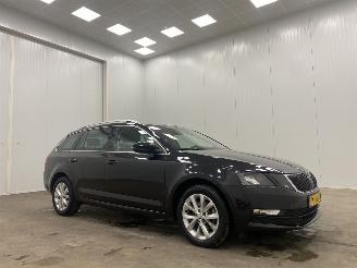 skadebil auto Skoda Octavia 1.0 TSI  Ambition Navi Clima 2017/7