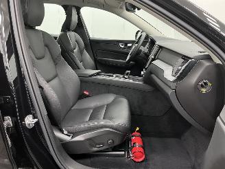 Volvo Xc-60 2.0 Recharge T6 AWD Panoramadak Navi picture 10
