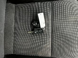 Skoda Octavia Combi 1.6 TDI DSG Edition Navi Clima picture 13