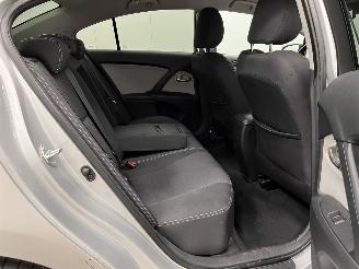 Toyota Avensis 1.6 D-4D-F Navi Clima picture 10