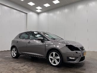 Schadeauto Seat Ibiza 1.0 TSI Connect 5-drs Navi Clima 2015/10