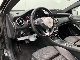 Mercedes A-klasse 180d Autom. AMG Navi Clima picture 7