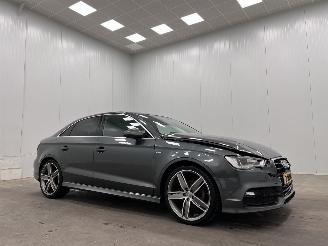 Voiture accidenté Audi A3 Limousine 1.4 TFSI S-Tronic S-Line Navi Clima 2015/1