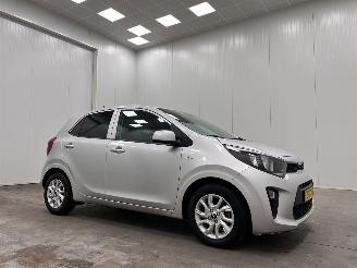 krockskadad bil auto Kia Picanto 1.0 CVVT Plus-Line Airco 2019/5