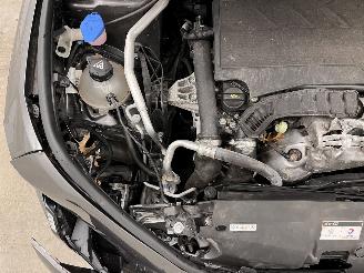 Peugeot 308 1.2 PureTech Active Pack Navi Clima picture 14