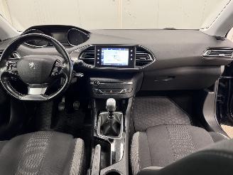 Peugeot 308 SW 1.2 PureTech Style Navi Clima picture 12