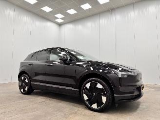 Voiture accidenté Volvo EX30 Single Motor Extended Range Plus 69 kWh 2025/7