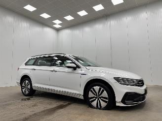 Unfallwagen Volkswagen Passat 1.4 TSI PHEV GTE Navi Clima 2021/5