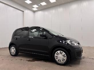 Schadeauto Volkswagen Up! 1.0 BMT move up 5-drs Airco 2019/8
