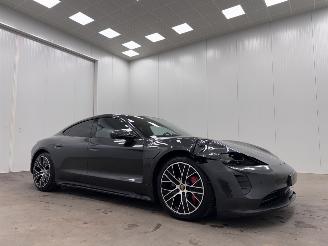 uszkodzony samochody osobowe Porsche Taycan GTS Panoramadak Performance Plus 93kWh 2022/11