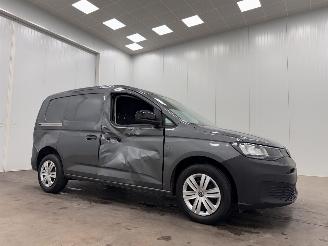 krockskadad bil bedrijf Volkswagen Caddy Cargo 2.0 TDI DSG Clima 2025/11