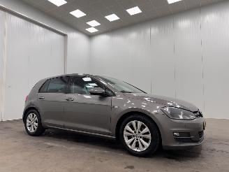 Vaurioauto  passenger cars Volkswagen Golf 1.0 TSI Comfortline 5-drs Navi Clima 2015/9
