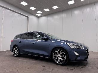 krockskadad bil auto Ford Focus Wagon 1.5 EcoBlue Autom. ST-Line Panoramadak Navi Clima 2018/10