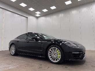Vaurioauto  passenger cars Porsche Panamera 2.9 4 E-Hybrid Panoramadak Platinum Edition 2023/9