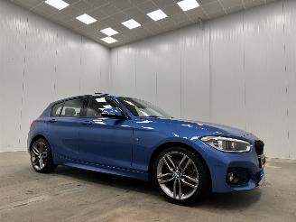 krockskadad bil auto BMW 1-serie 118i M-Sport Executive Navi Clima 2016/1