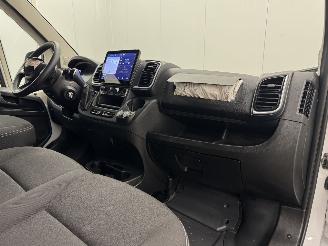 Peugeot Boxer 35 2.2 HDI Autom. L2H2 Navi Clima picture 11