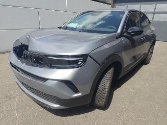 Auto incidentate Opel Mokka Edition. 1.2 Direct Injection Turbo 100 kW (136 PS) 48V Hybrid. 6-Gang-Doppelkupplungsgetriebe (eDTC) 2025/3