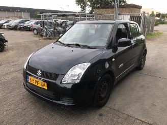 krockskadad bil auto Suzuki Swift  2008/9