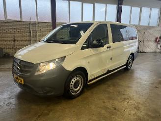 skadebil auto Mercedes Vito TOURER 116 CDI 120KW LANG PKW BRIEF 8 PERS.  KLIMA  AUT. 2020/11