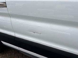 Ford Transit 2.0 TDCI 96KW L3H2 AIRCO KLMA EURO6 picture 11