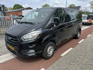 skadebil bedrijf Ford Transit Custom 2.0 TDCI 95KW DC L2H1 LANG AIRCO KLIMA NAV CAM 2022/3