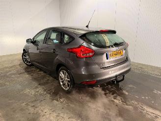Unfallwagen Ford Focus 1.0 Ti-VCT EcoBoost 12V 100 Hatchback  Benzine 998cc 74kW (101pk) FWD 2015/8