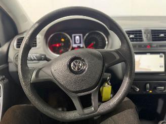 Volkswagen Polo 1.4 TDI 12V 90 Hatchback  Diesel 1.422cc 66kW (90pk) FWD picture 14
