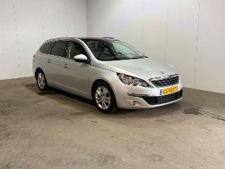 Schadeauto Peugeot 308 1.6 BlueHDI Blue Lease Executive 2015/8