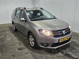 Damaged car Dacia Logan 0.9 TCE 12V Combi/o  Benzine 898cc 66kW (90pk) FWD 2015/1