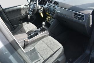 Volkswagen Touran 1.5 TSI picture 16